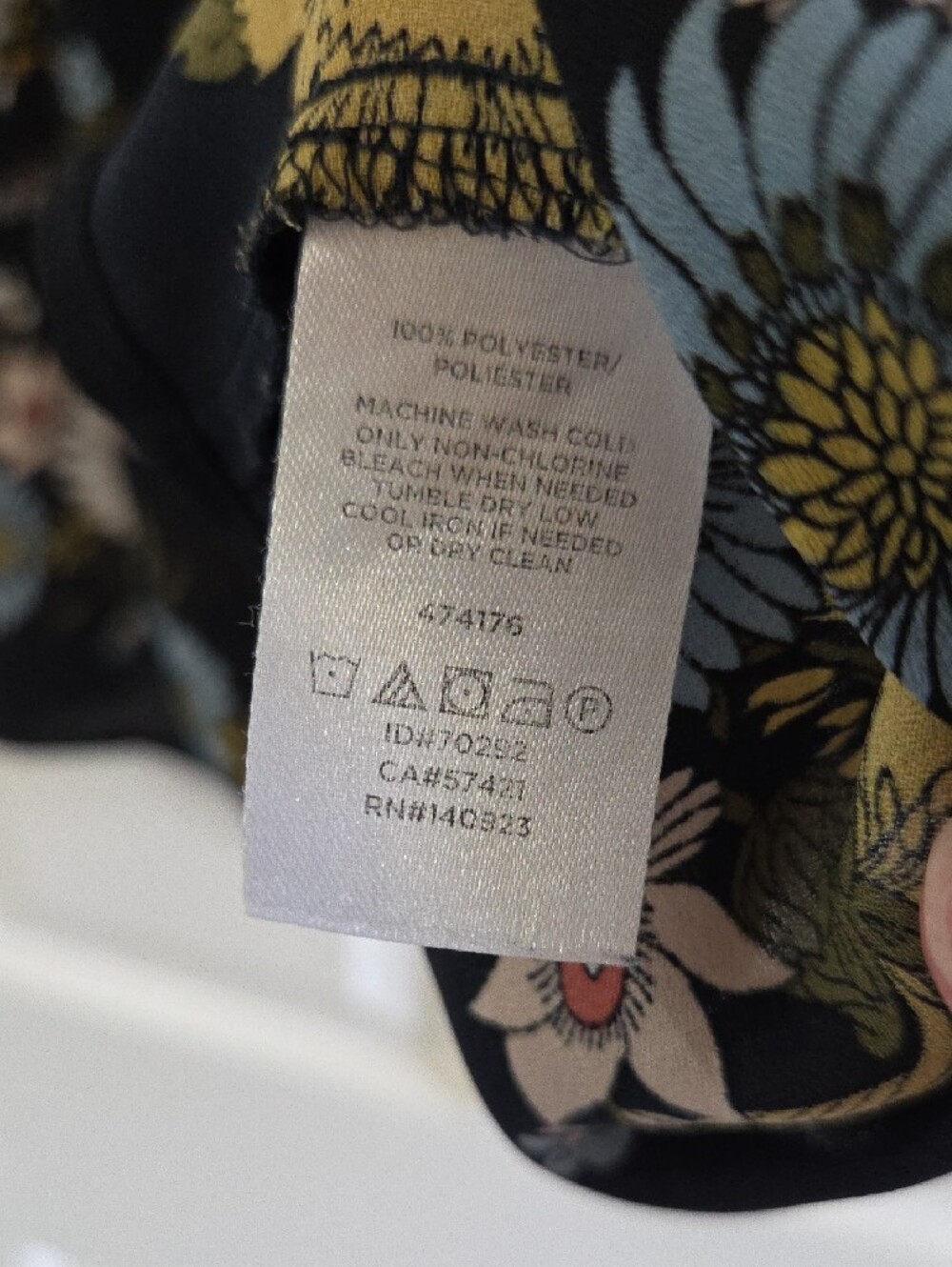 LOFT Navy Floral Sleeveless Top with Border Print, Size 16/XL - Picture 7 of 11